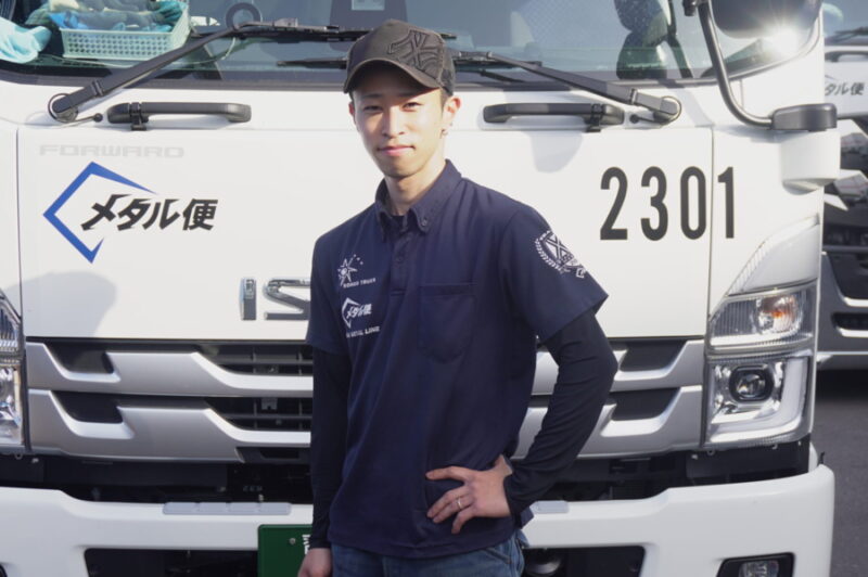 総合トラック株式会社 4tトラックドライバー