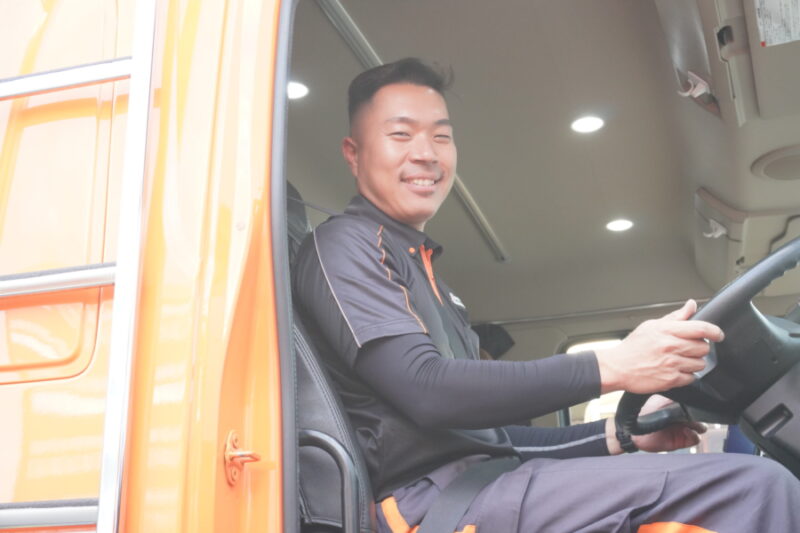 SBSロジコム株式会社 横浜金沢物流センター支店（大型車）