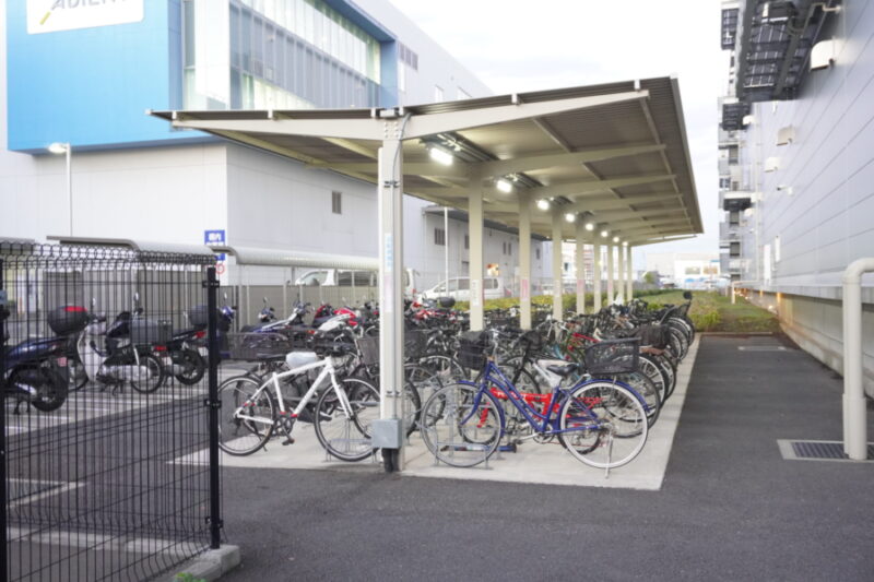 SBSロジコム株式会社 横浜金沢物流センター支店(低床トレーラー)