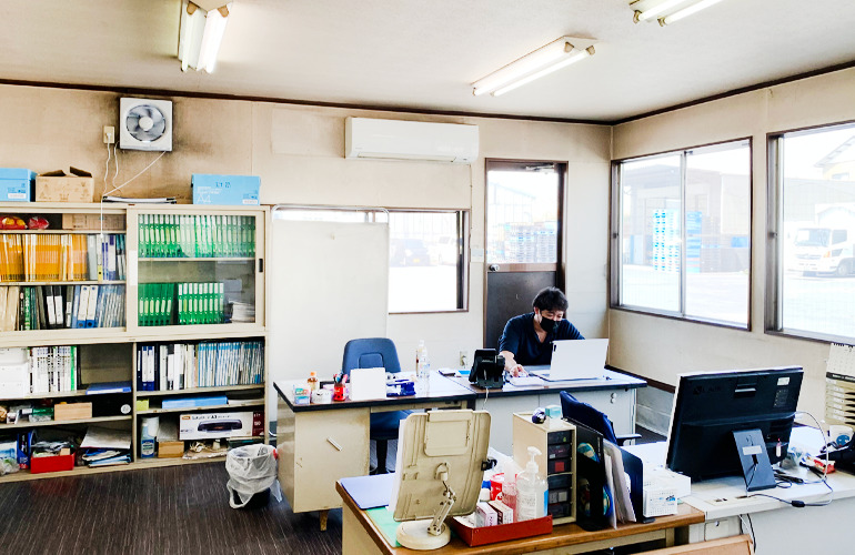 株式会社新興運輸 三芳営業所
